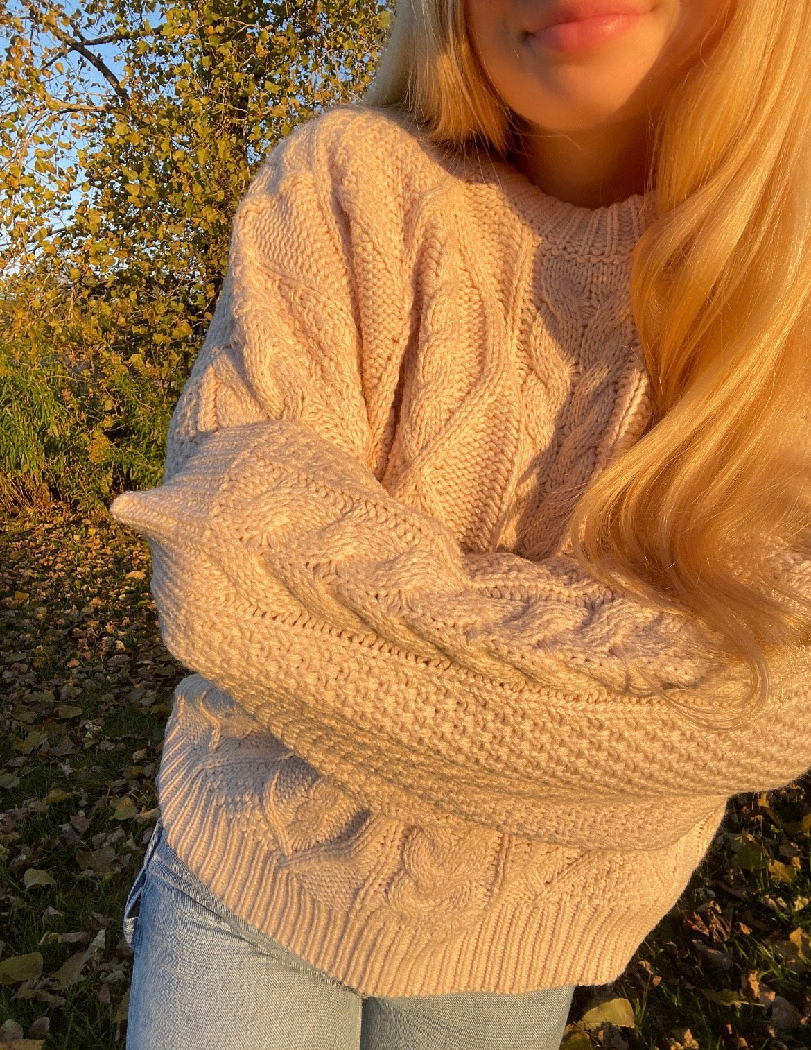 Yellow discount sweater aesthetic