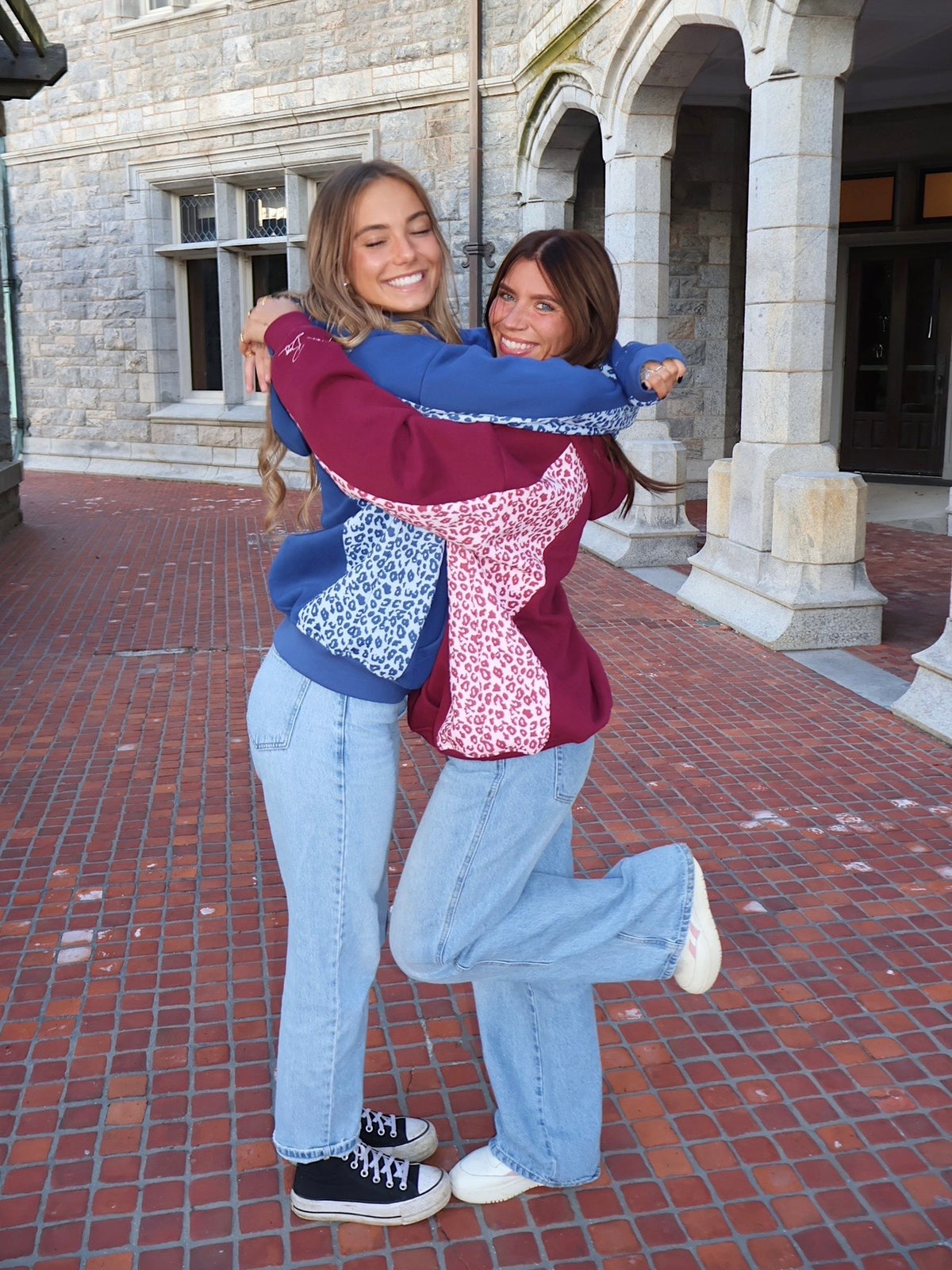 Campus Hoodie in Burgundy Leopard